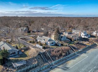 1725 Oak Dr, Southold, NY 11971
