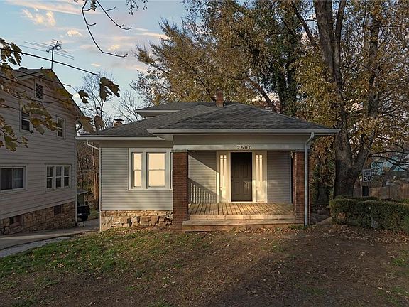 3rd image of 2600 Grandview Blvd