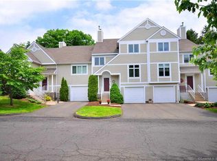 22 Madison Ln #22, Avon, CT 06001