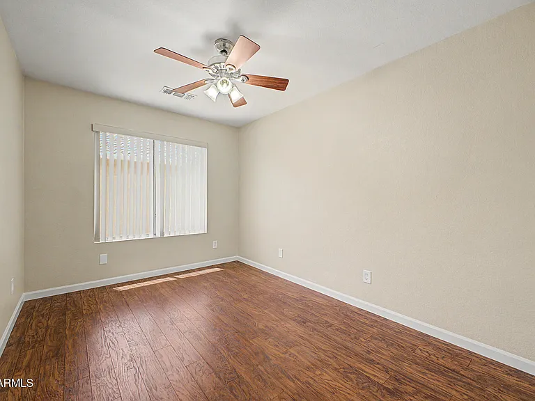 3311 E San Angelo Ave — Photo 17