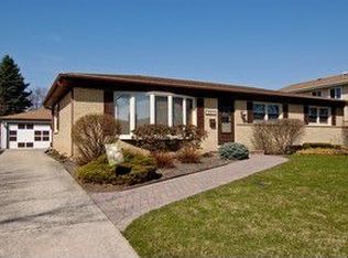 804 S Deborah Ln, Mount Prospect, IL 60056