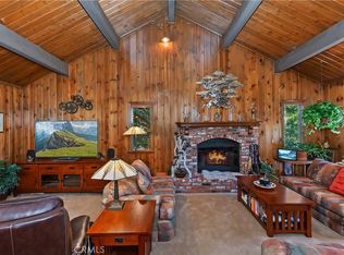 1100 Arbula Dr, Crestline, CA 92325