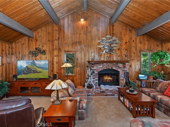 1100 Arbula Dr, Crestline, CA 92325