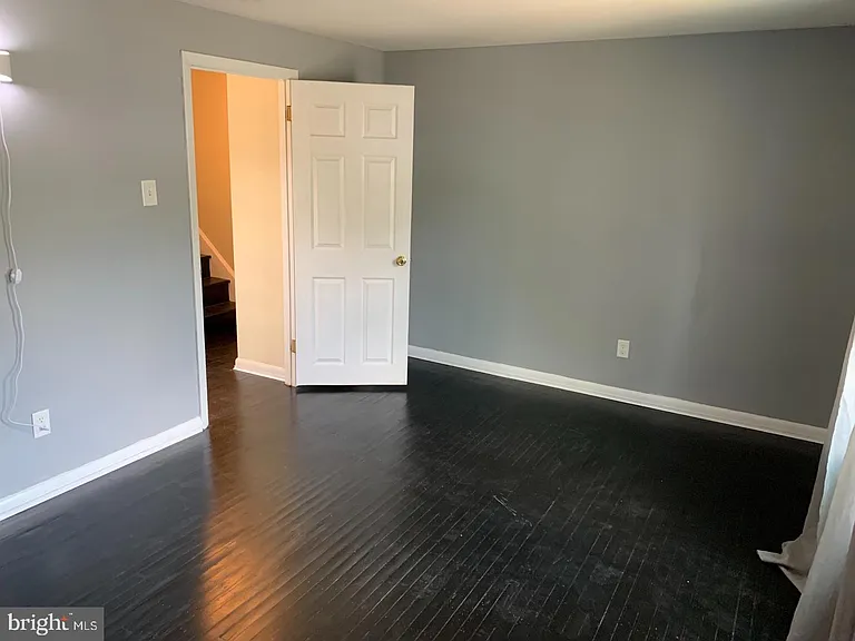 881 Wedgewood Dr — Photo 11