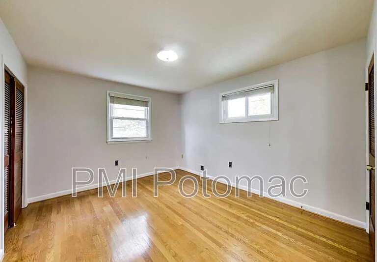 3510 Marlbrough Way — Photo 20
