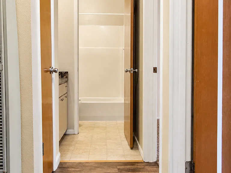 346 Hickory St #3 — Photo 15