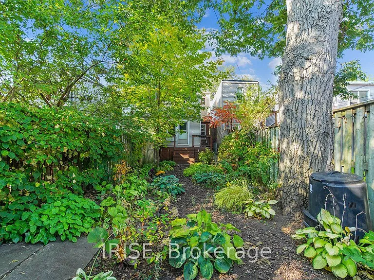 61 Chisholm Ave — Photo 27