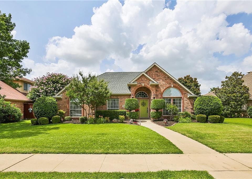 1st image of 10816 Dry Creek Ln