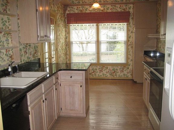 4th image of 1729 Royal Cove Ct