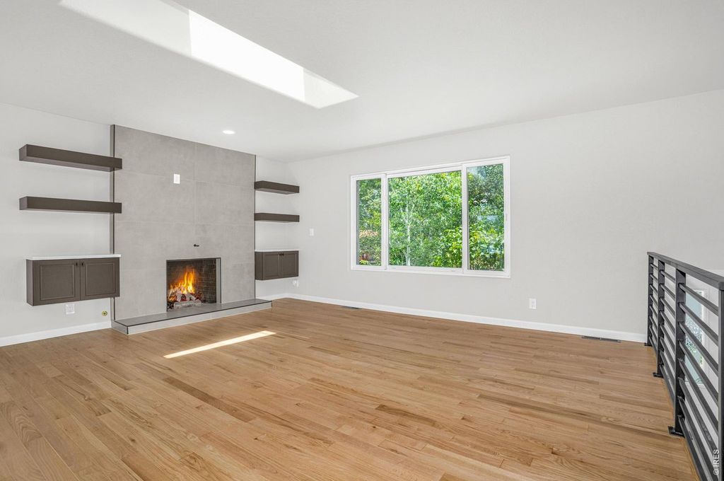 1115 Jennifer Dr