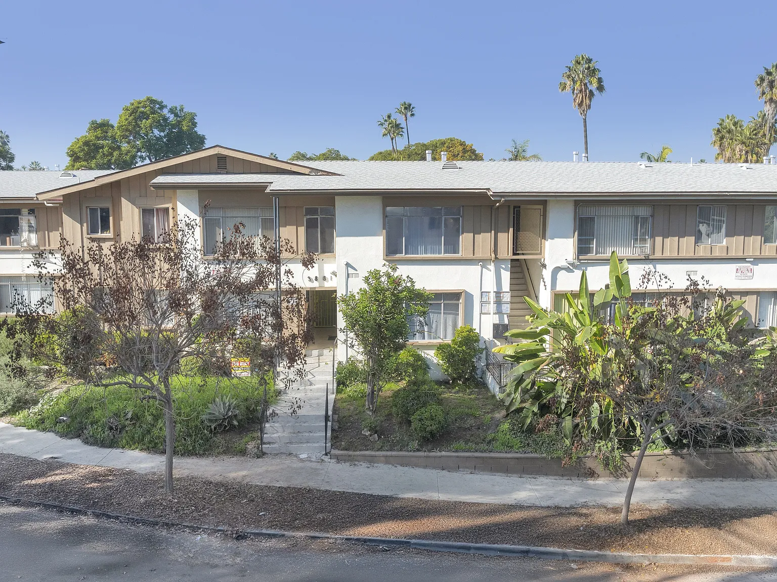 3867 Potomac Ave. — Photo 1