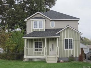 584 N Harris Rd, Ypsilanti, MI 48198