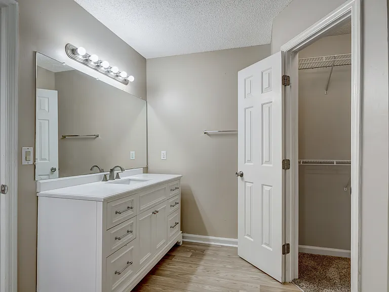 1113 Odom Ct — Photo 12