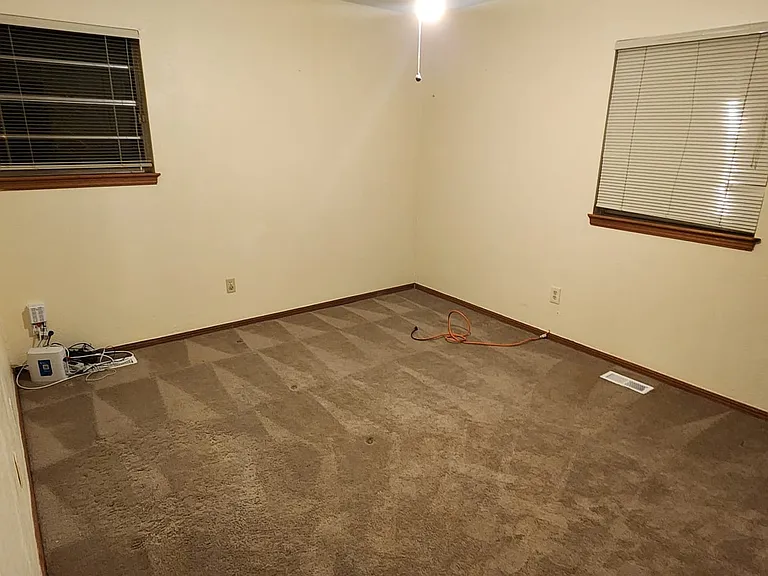 7916 Duane Dr — Photo 23