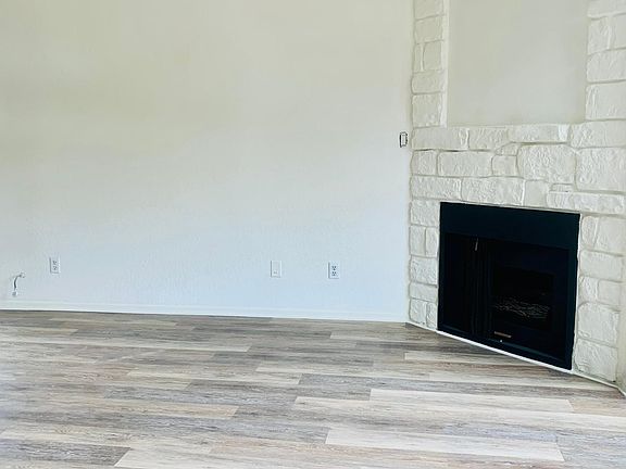 2nd image of 11459 Riverside Dr #85f69kjhx