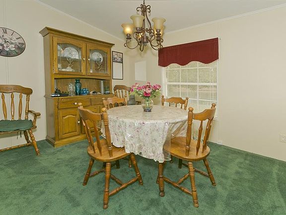 3rd image of 309 Shady Oak Cir