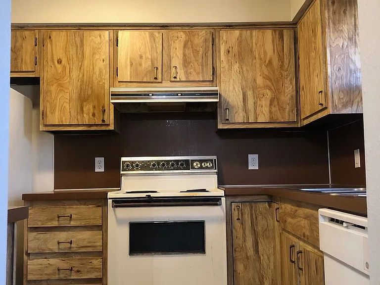 5901 Ryewyck Dr — Photo 2