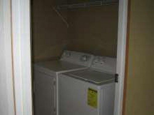2nd image of 2594 Autumn Lake Dr