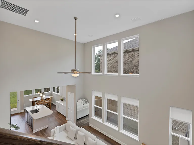 758 Creekwater Ln — Photo 18