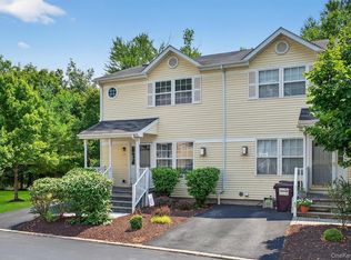 1 Lake Ridge Dr, Middletown, NY 10940