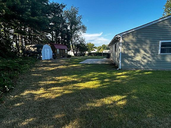 5th image of 8566 Dyott Ct