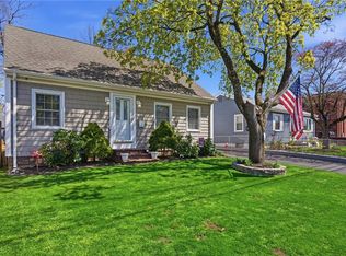108 Hilton Ave E, Riverside, RI 02915