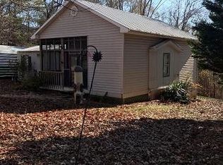 100 Dean Ridge Cir, Wirtz, VA 24184