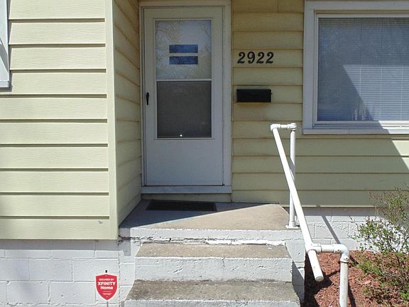 4th image of 2922 New Hampshire St