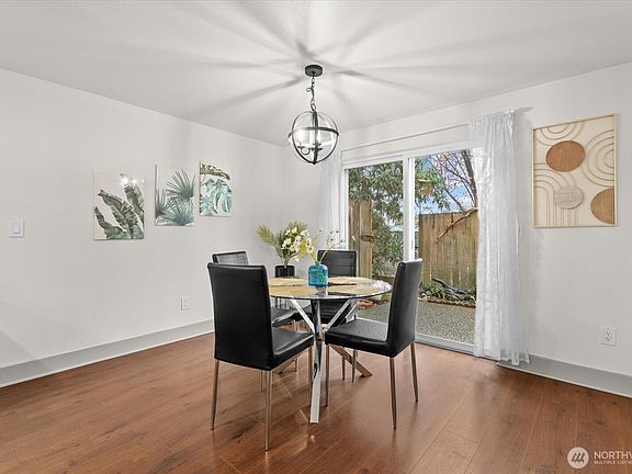 4th image of 10501 SE 250th Place #C102