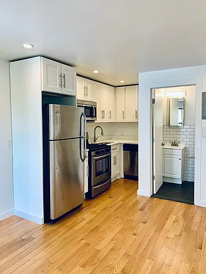 Rented by REAL New York | media 7