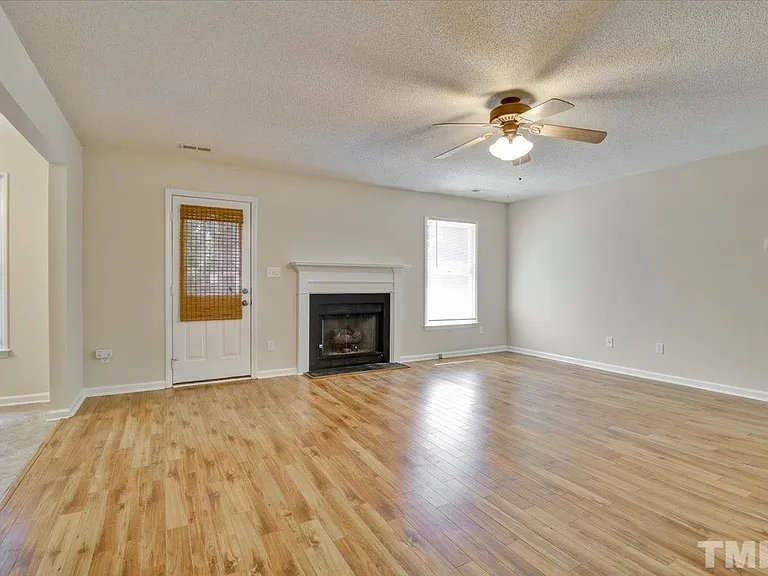 1512 Kempsey Cir — Photo 3