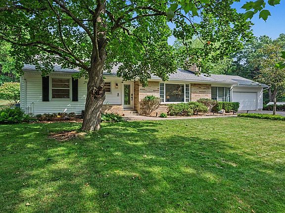 2nd image of 3012 Audubon Dr