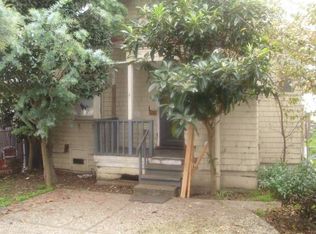 1582 Macarthur Blvd, Oakland, CA 94602