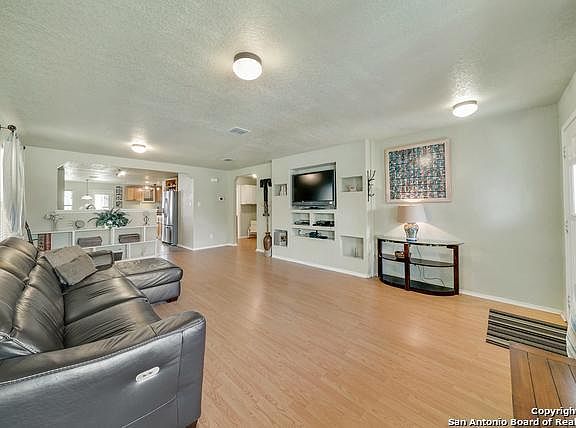 5th image of 3907 Torey Mesquite