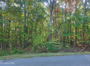 233 Malvern Rd, Crossville, TN 38558