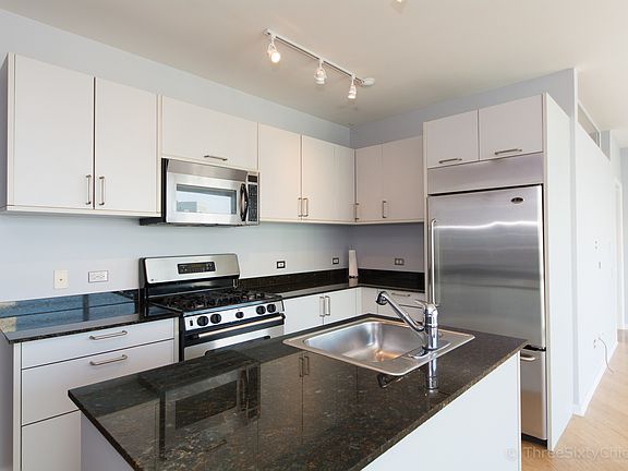 3rd image of 510 W Erie St #1707