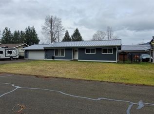141 Cedar Ave, Forks, WA 98331