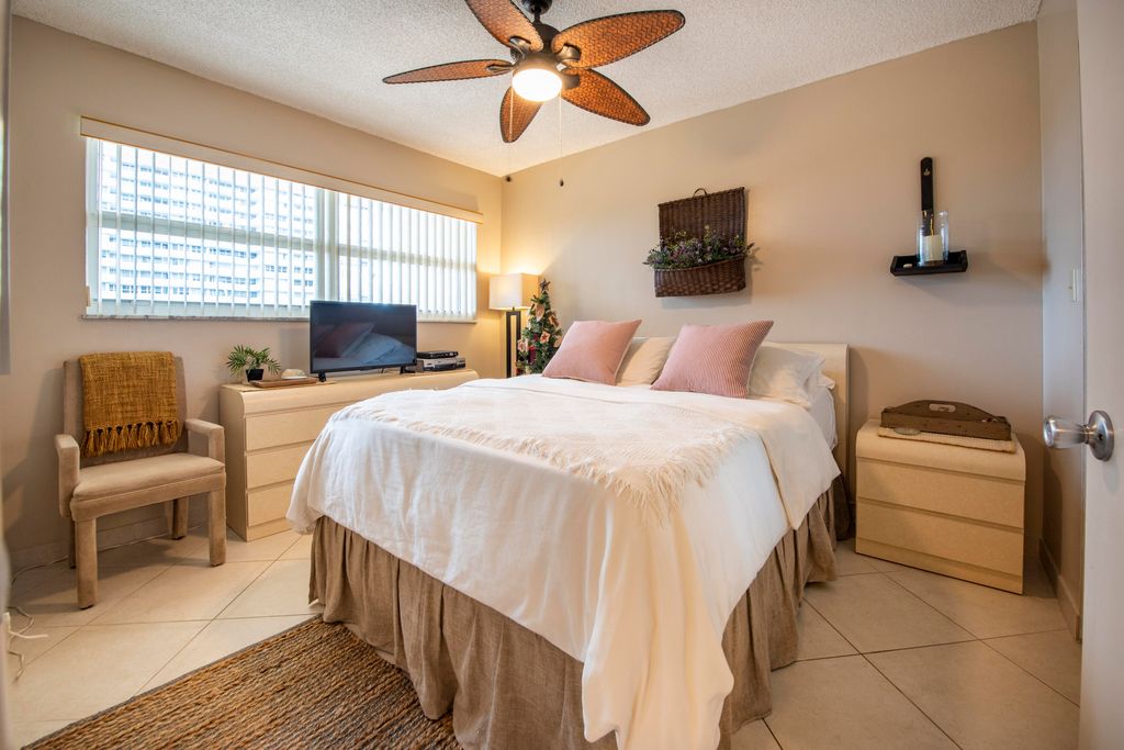 1391 S Ocean Boulevard #308, photo 2