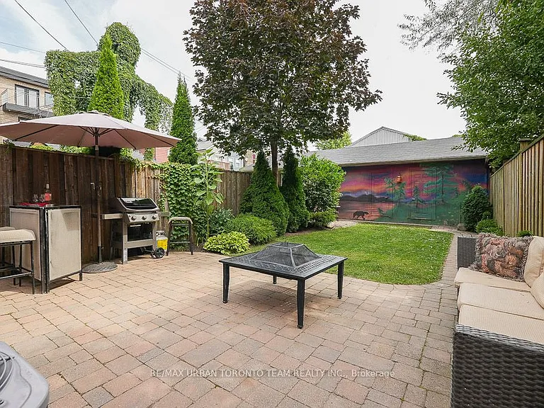 21A Grove Ave — Photo 35