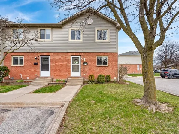 65 Dorchester Blvd #61, Saint Catharines, ON L2M 7T1