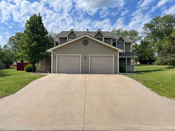 2nd image of 540 Tamerisk Dr #1