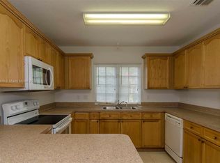3844 Dove Landing Rd, West Palm Beach, FL 33403