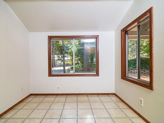 5th image of 4961 Cedar Dr