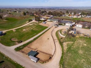 5545 Reindeer Pl, Paso Robles, CA 93446