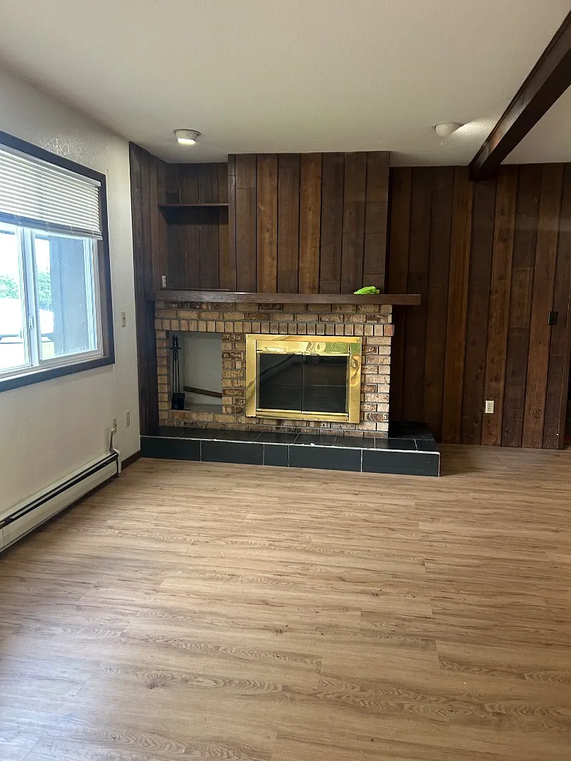 3006 W 34th Avenue - 6 — Photo 3