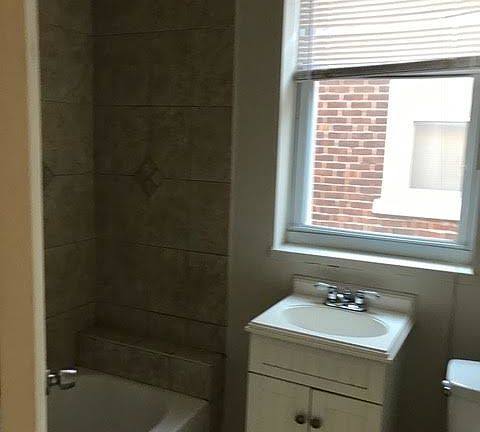 5th image of 139 W Manheim St #3