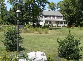 324 White Rock Rd, Kearneysville, WV 25430