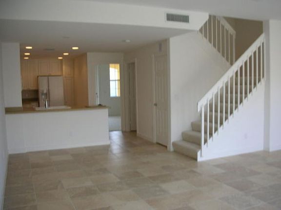 5th image of 1818 Burgos Dr