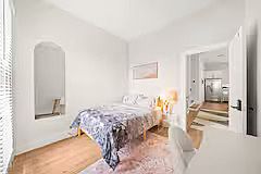 1st image of 4816 Cochran St Room 4