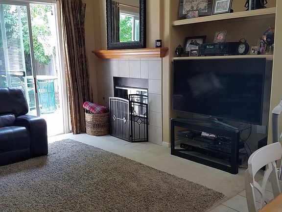 3rd image of 2597 Maybrook Dr
